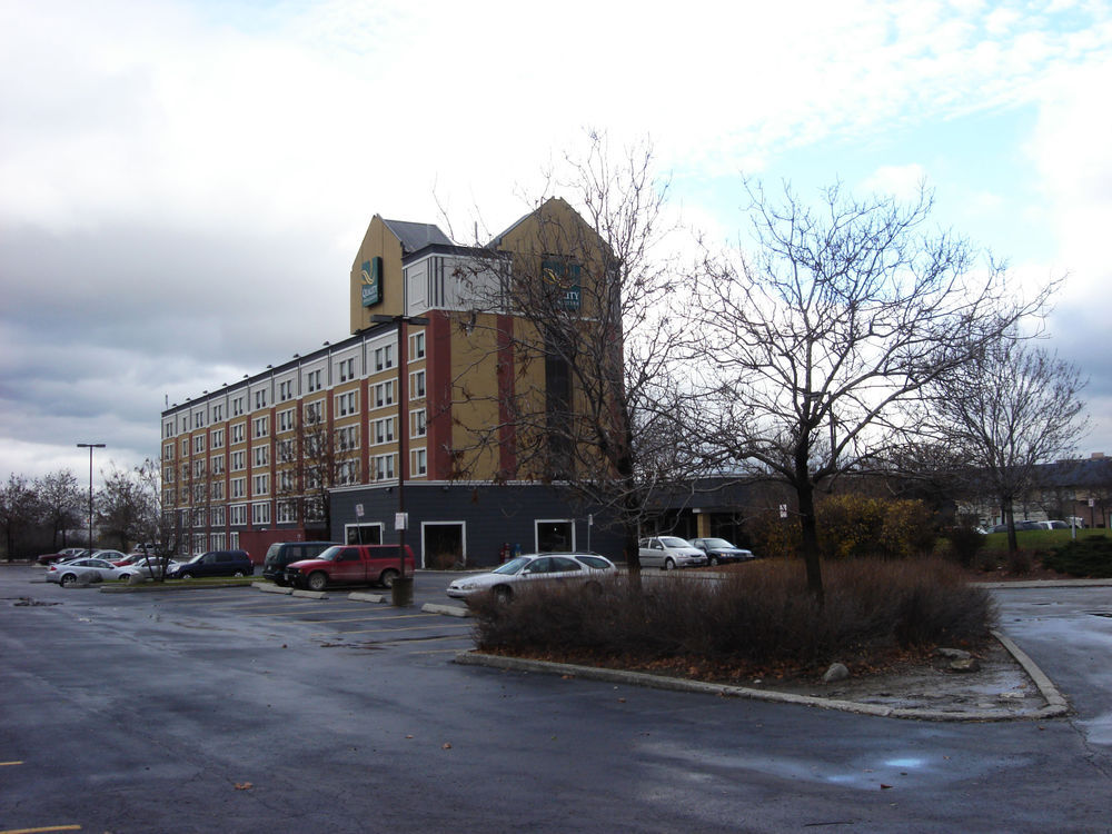 Holiday Inn Express & Suites Toronto Airport West By Ihg Mississauga Exterior foto