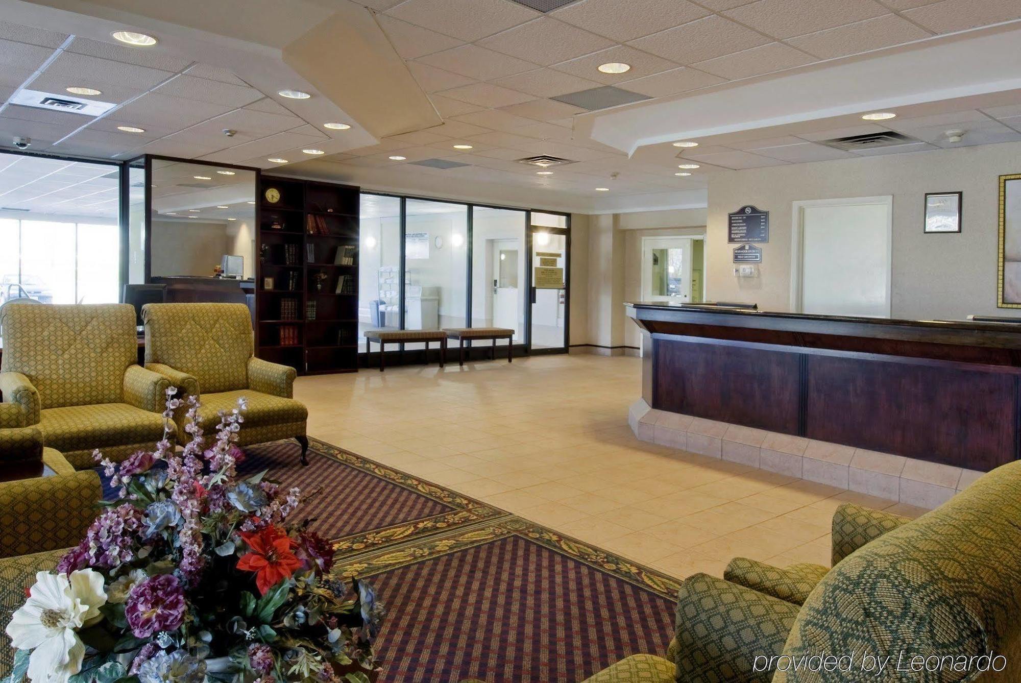 Holiday Inn Express & Suites Toronto Airport West By Ihg Mississauga Exterior foto