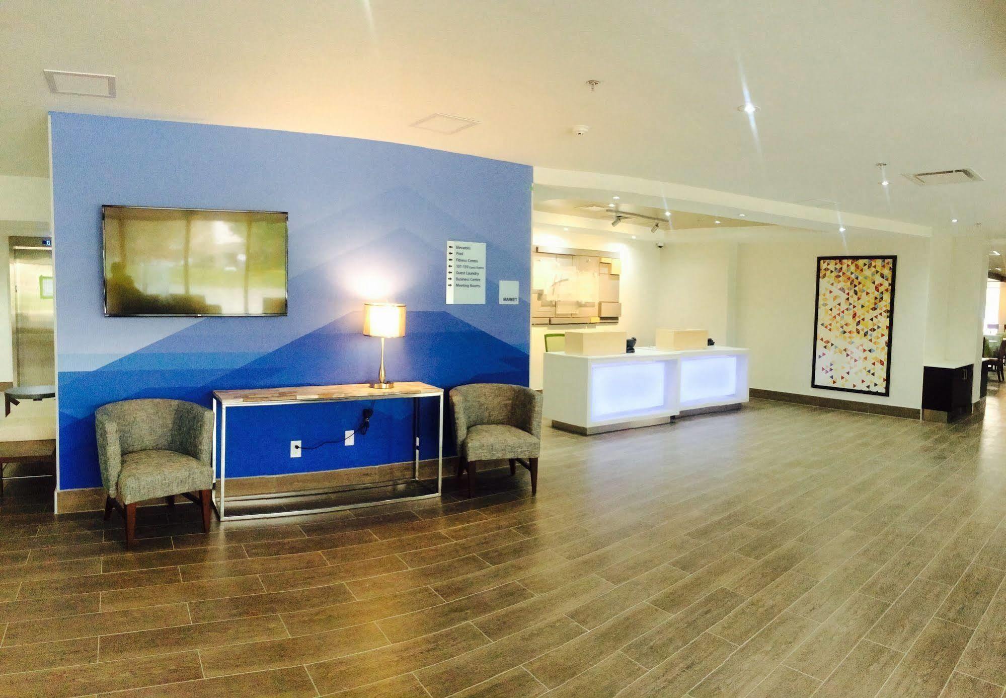 Holiday Inn Express & Suites Toronto Airport West By Ihg Mississauga Exterior foto