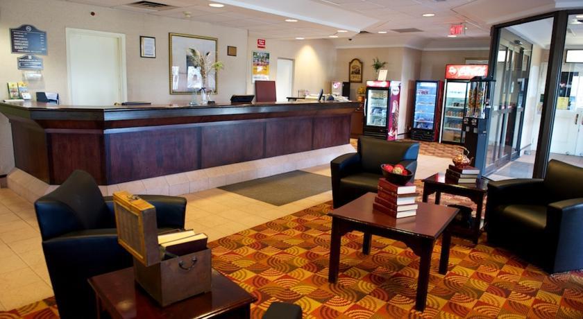 Holiday Inn Express & Suites Toronto Airport West By Ihg Mississauga Exterior foto